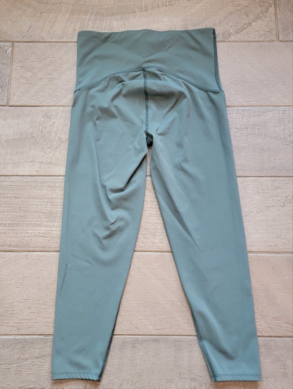 Spanx Booty Boost 7/8 Leggings - Picture 9 of 9